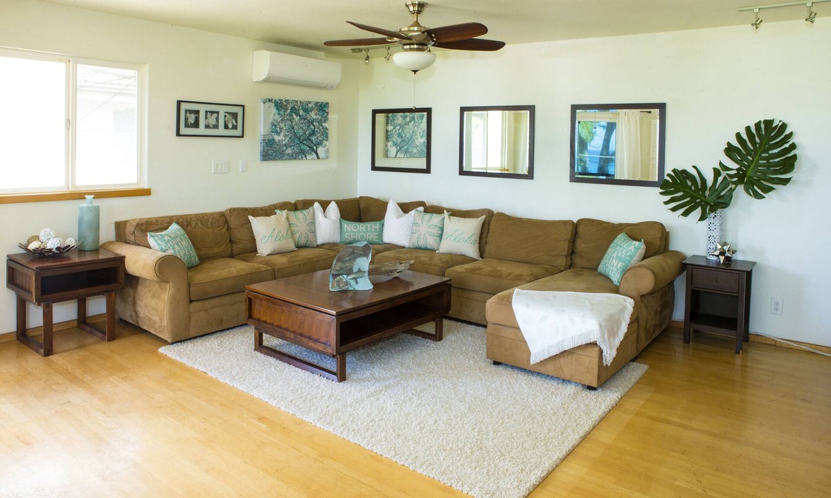 Pupukea House | 4 bedroom, 2.5 bath, Sleeps 9 in beds