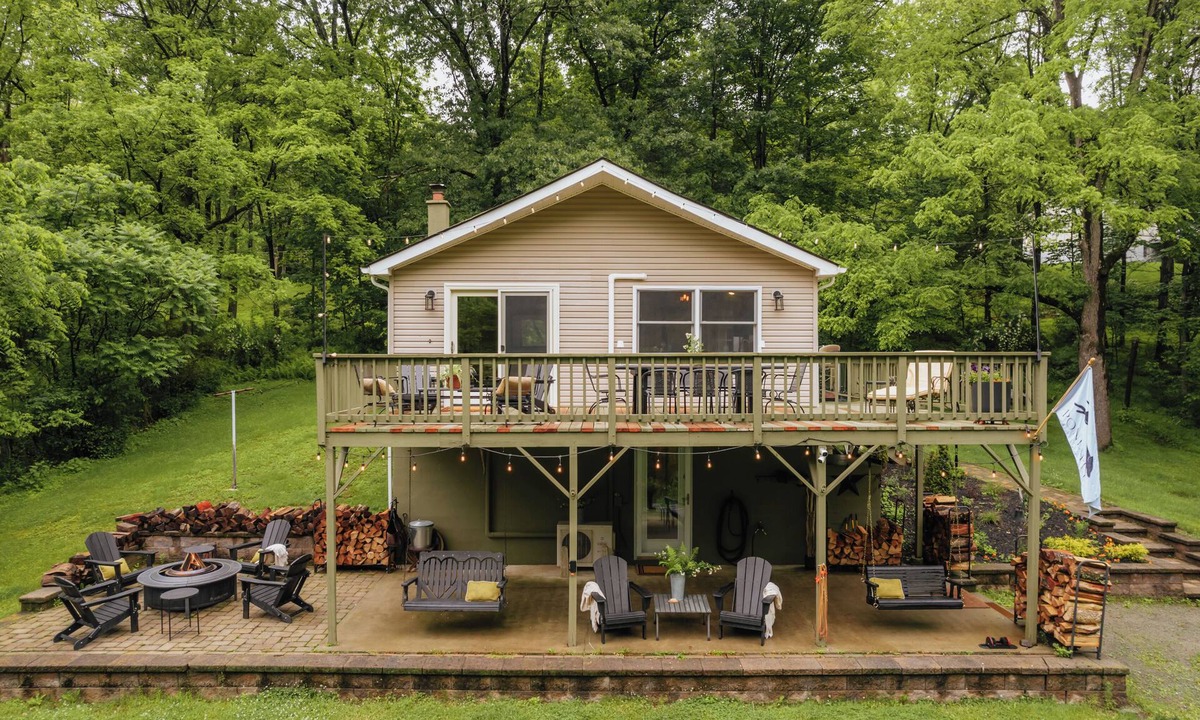 Milanville House | 50-Acre Riverfront Farm – Dog Friendly & Sleeps 6