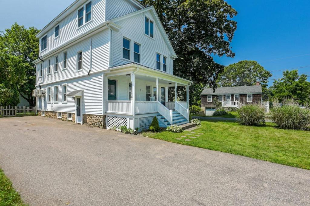 West Mystic Apartment | A Luxurious Retreat in Mystic Ct