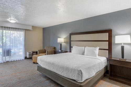 Baker City Hotel | Best Western Sunridge Inn & Conference Center