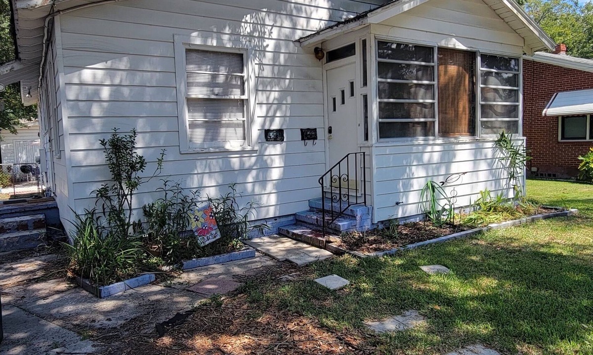 Murray Hill House | Charming Family Friendly, Pet Friendly Bungalow, Sleeps 6 - Jacksonville, FL