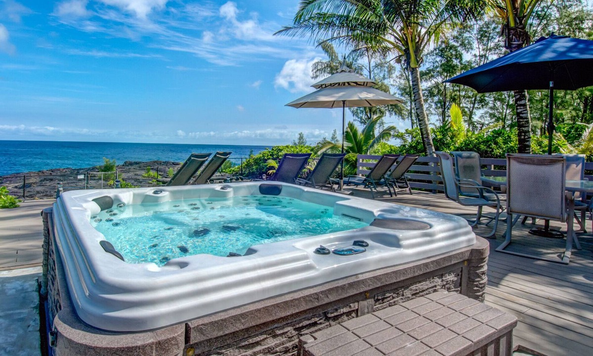 Keaau House | EPIC SPOT FOR WHALE WATCHING HERE AT MIKA KAI-Blue Hawaii Oceanfront