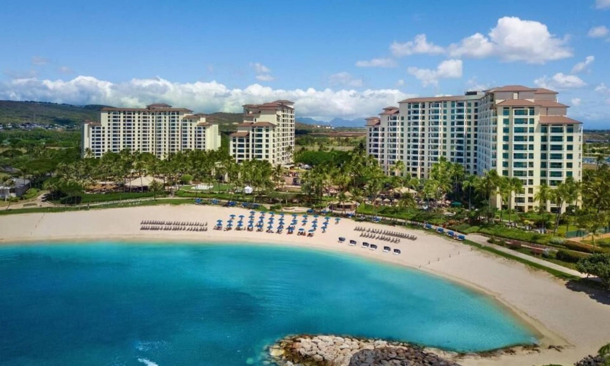 Ko Olina Villa | gorgeous and relaxing view of the resorts many pools and amenities.