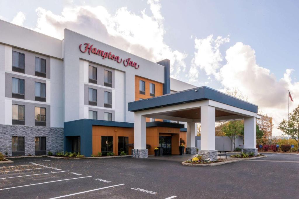 Western Hotel | Hampton Inn Eugene