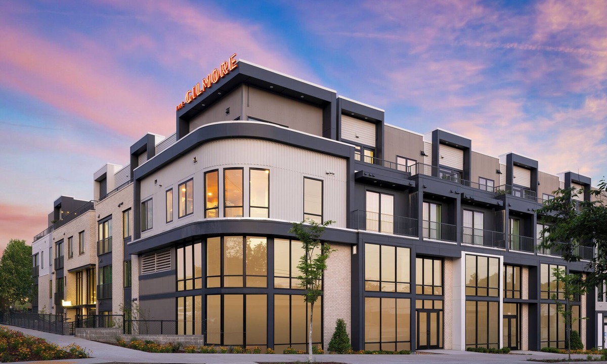 12 South Apartment | Heart of 12 South + Rooftop + Full Kitchen | 4BR Suite at #1 Hotel in Nashville