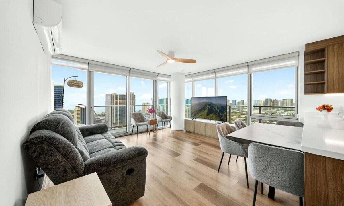 Ala Moana Apartment | High-Rise Retreat | Panoramic Ocean & City Views