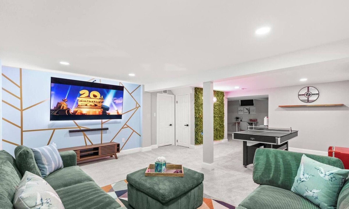 Oxon Hill Bed & Breakfast | Luxurious - MGM - 10 miles to national Mall!