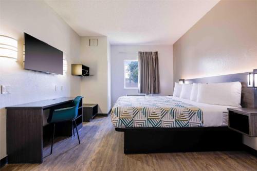 Northeast Heights Hotel | Motel 6-Albuquerque, NM - North