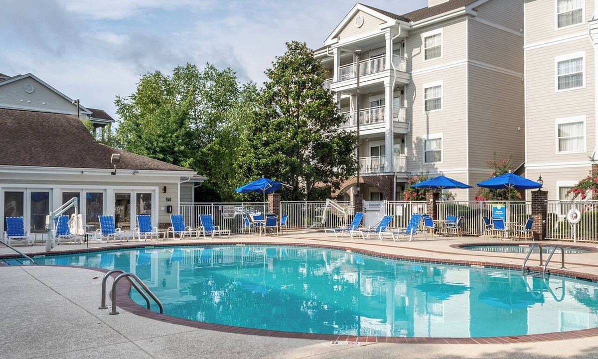 Pennington Bend Condo | Nashville | Music City Stay | Pool & Downtown Access