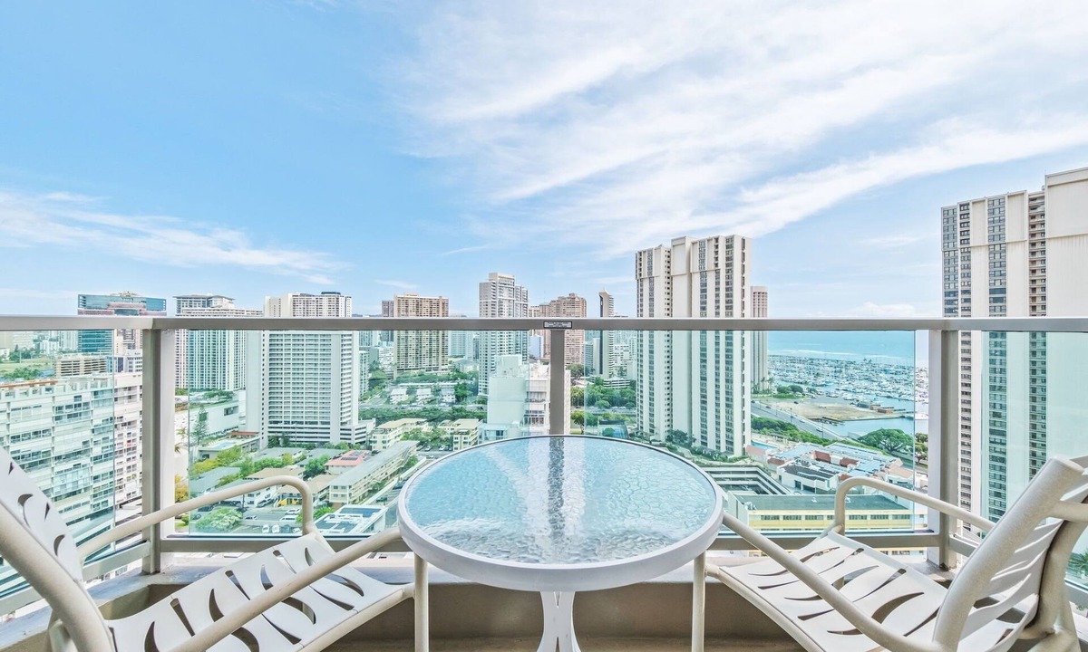 Ala Moana Condo | Newly Renovated, Incredible Balcony Views 1316