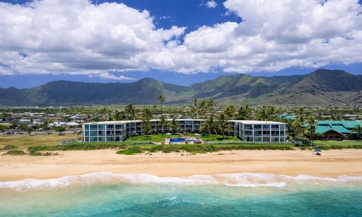 Maili Condo | Oceanfront, cozy one bedroom condo in peaceful Ma'ili Cove, Oahu