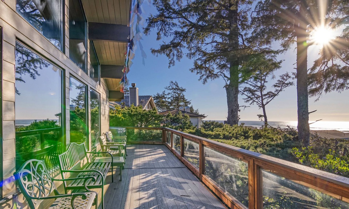 Sandpiper Village House | One Hundred Thousand Welcomes