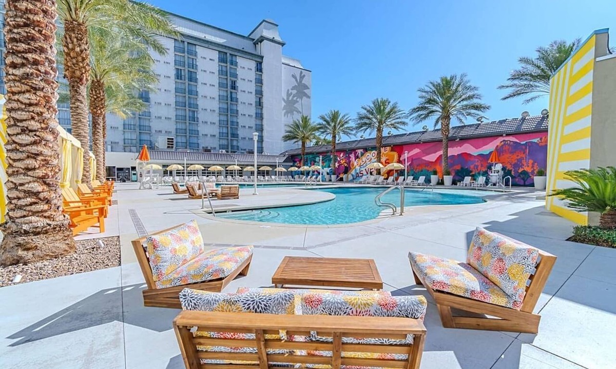 Las Vegas Apartment | Pet Friendly King | Las Vegas Stay