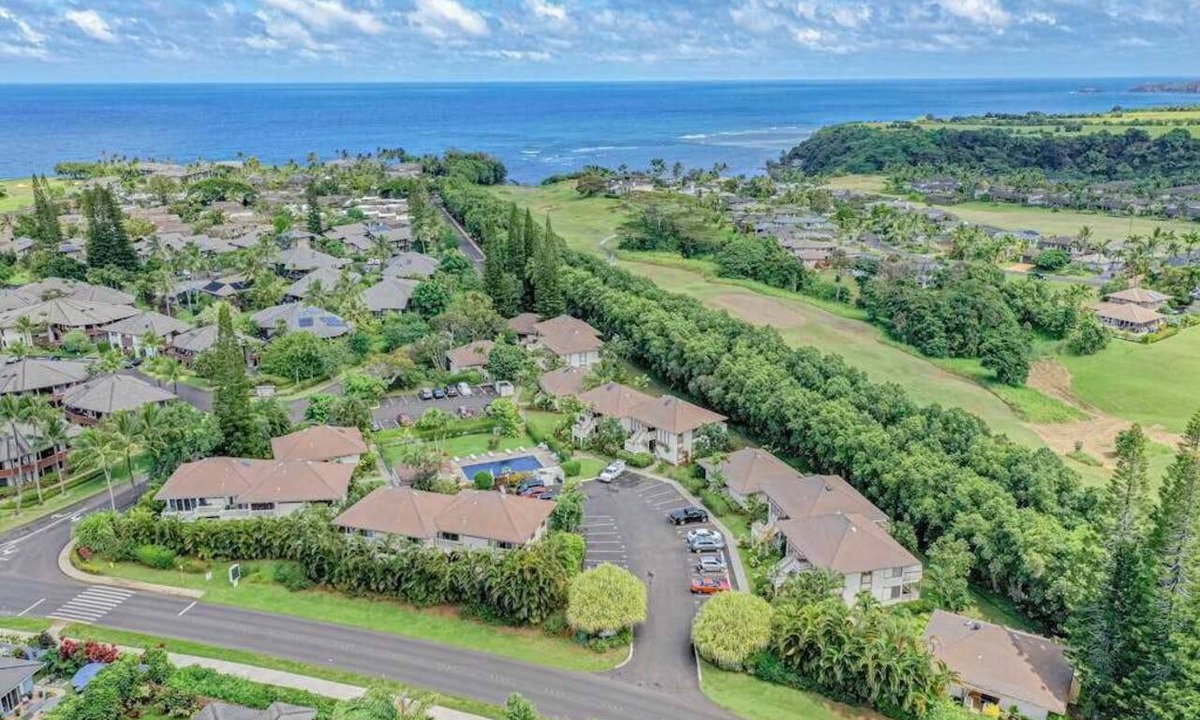 Princeville Condo | Princeville Corner Studio with Fast WiFi, Mountain Views & Pool