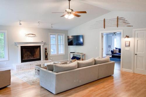 Harbert House | Ravenswood Pool House