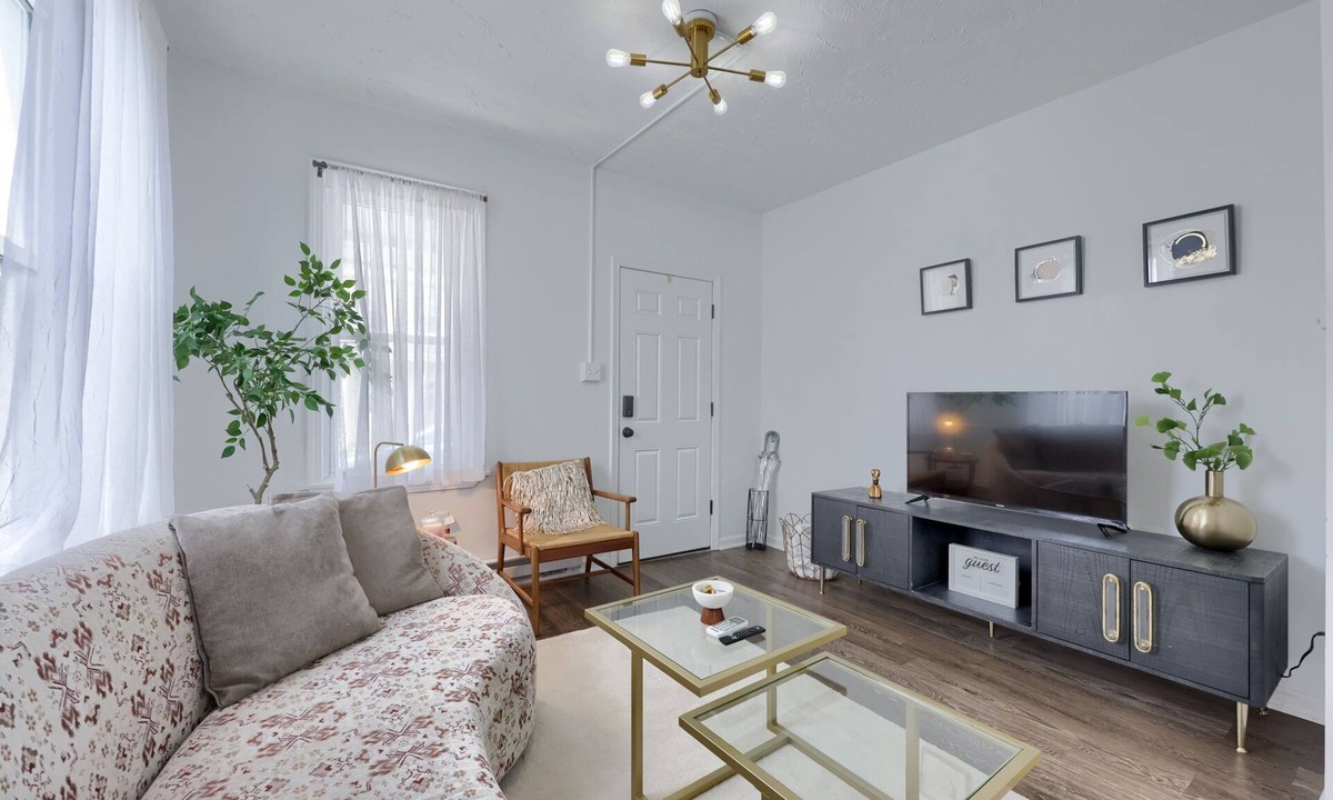 Ephrata House | Relaxing Retreat - Yard, Fire Pit + Parking