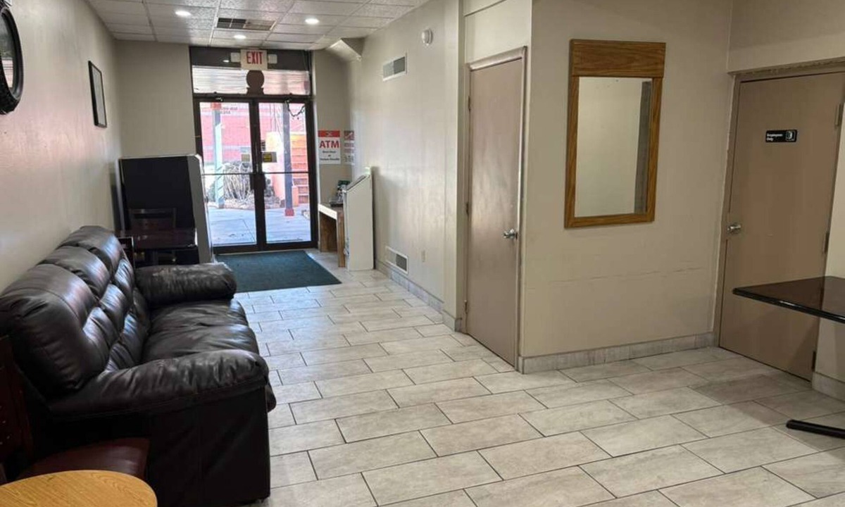 Wormleysburg Hotel | Riverfront Inn