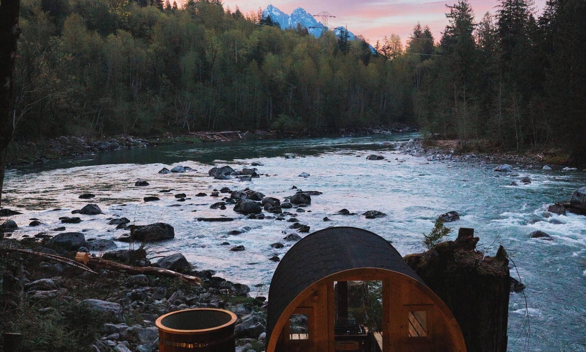 Gold Bar Cabin | Riverglow Retreat - Luxury meets Wellness