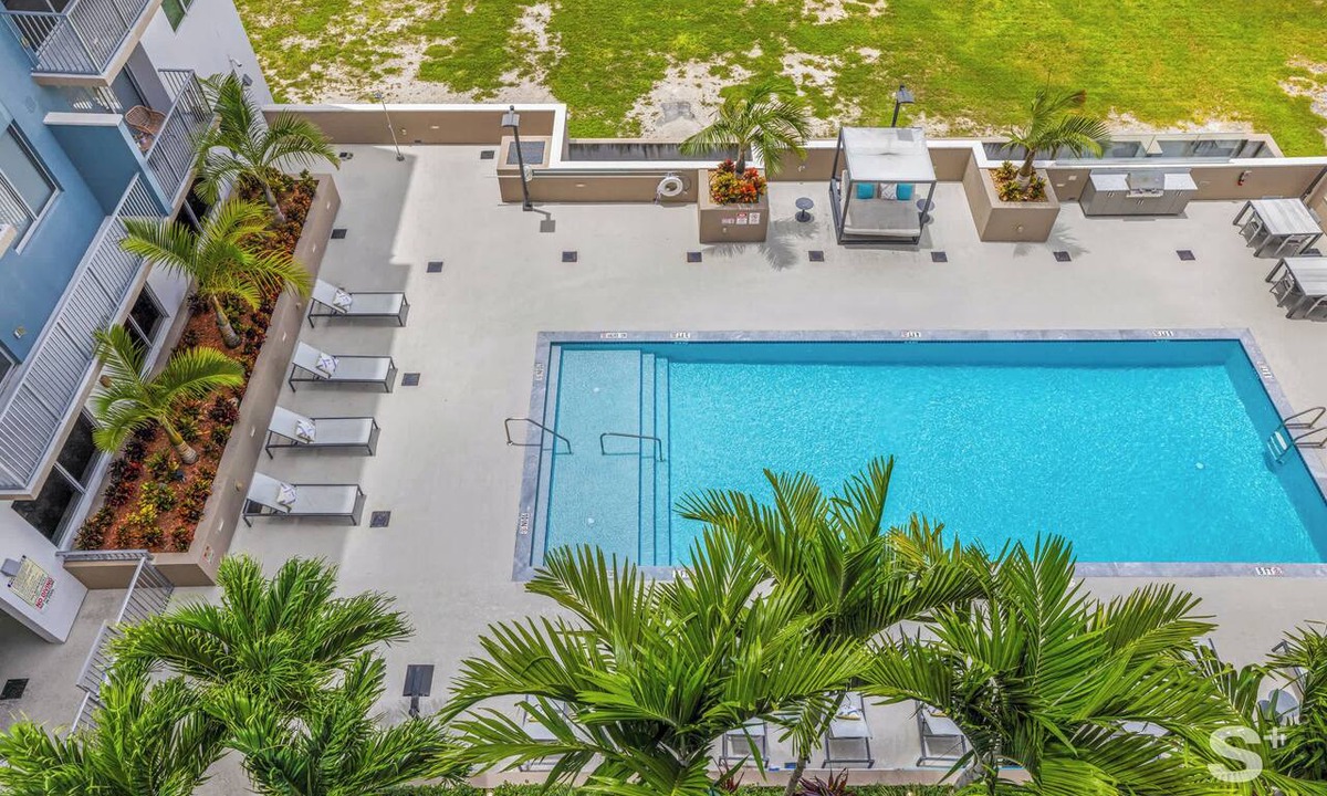 East Little Havana Condo | Sleek Miami 2BR | Free parking | Pool & Gym
