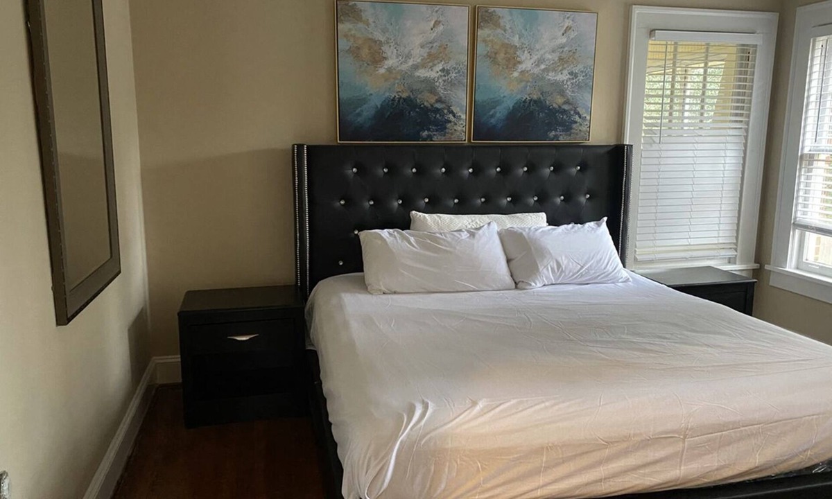 Garden Hills House | Spacious City Living
