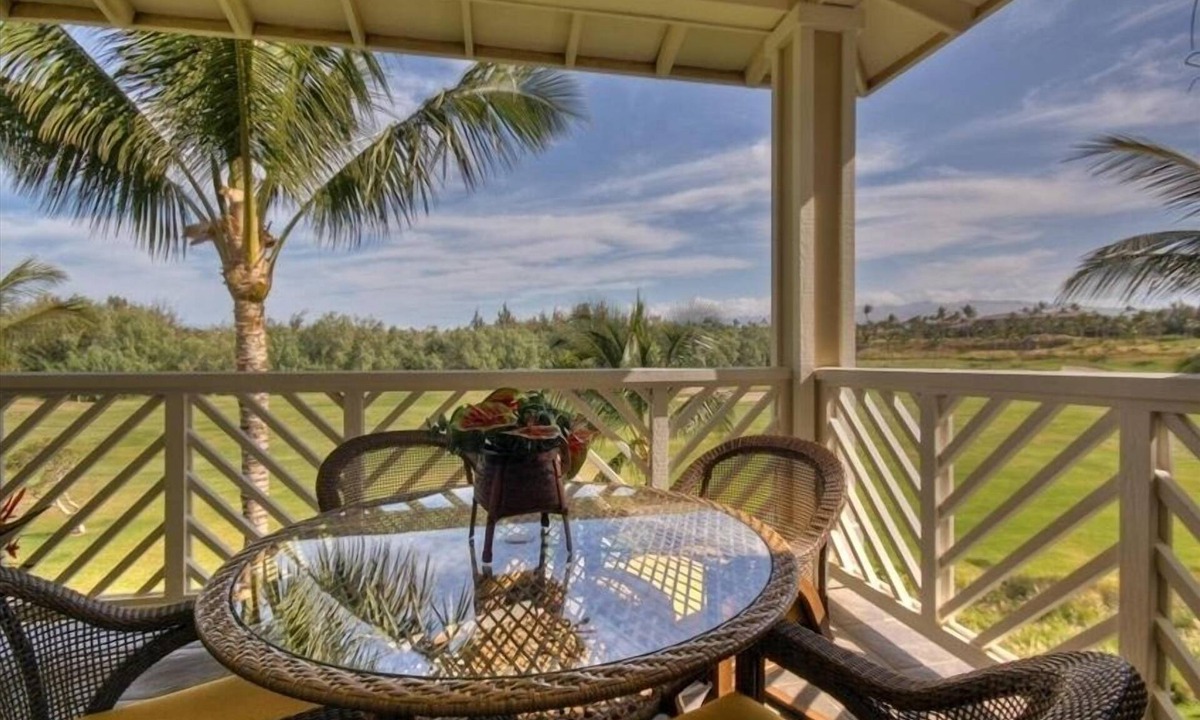 Waikoloa Condo | SUPER SALE AUG 4-8 ! Luxury Penthouse, Golf View, Gourmet kitchen, Sleeps 6