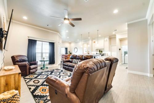 Canyon House | Texas Home w/Hot Tub: 3 Mi to Downtown Canyon!