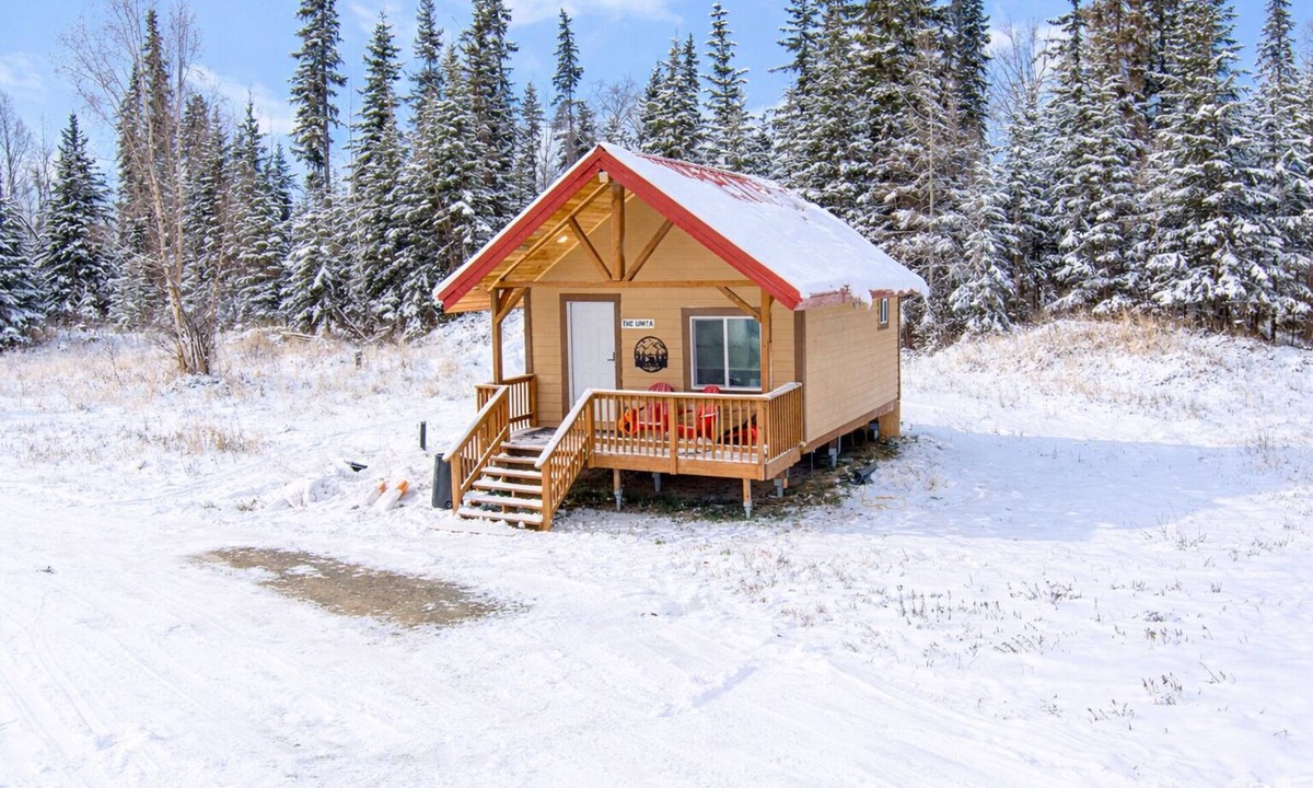 Kalifornsky Cabin | The Uinta - Studio Cabin