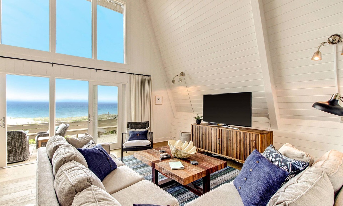 Fernandina Beach House | Totally renovated with Large oceanfront deck, beautiful kitchen and great for families.