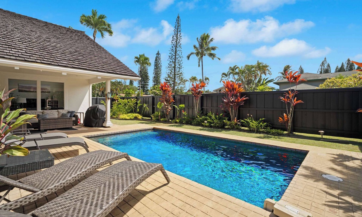 Princeville House | Victoria Loop! Private Pool + AC & Waterfall Views