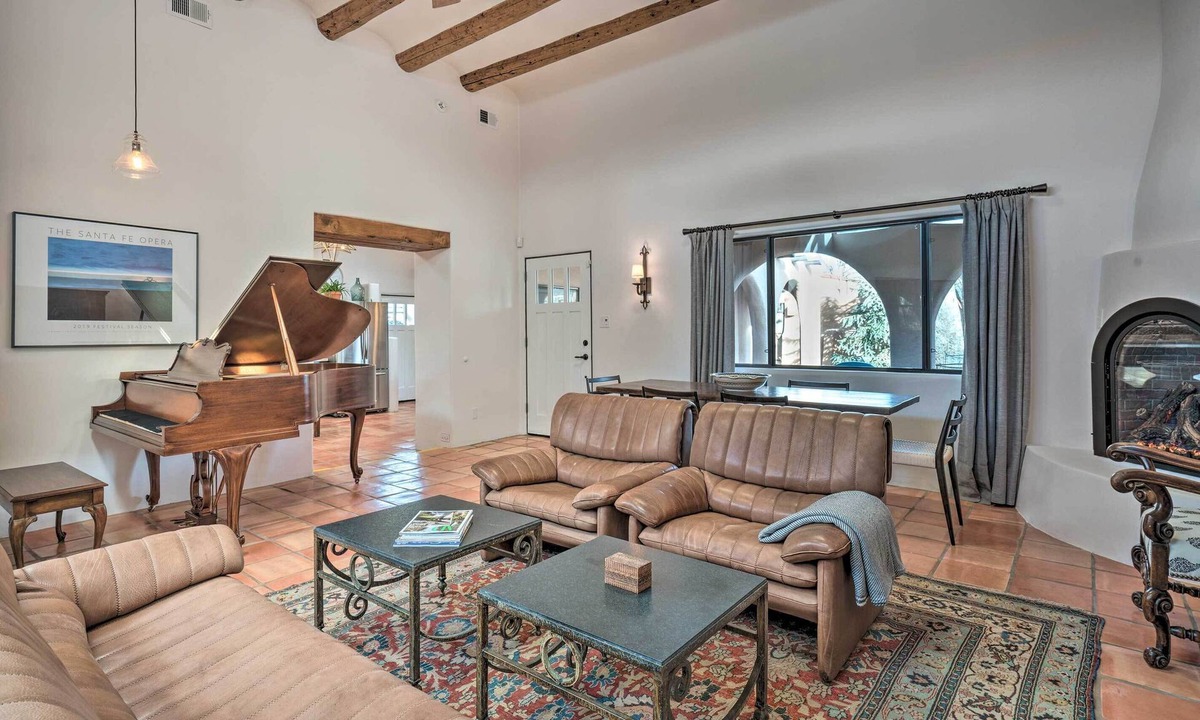 Downtown Santa Fe Cottage | Walk to Santa Fe Plaza & Shops! Adobe Gem w/Patio