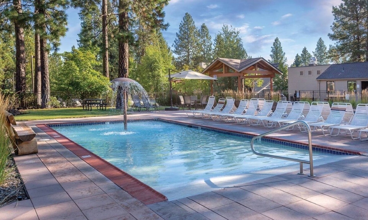 Bend Resort | WorldMark Seventh Mountain Resort- 1 Bedroom