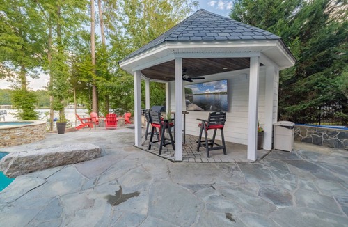 Littleton House | #1 ranked Lake Home in eastern US! Free Night for balance of 2026!
