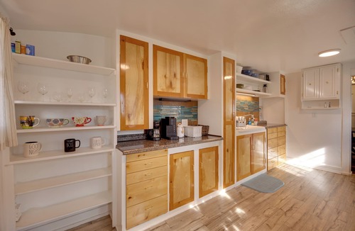 Old North End Cottage | 2 Mi to Dtwn: Colorado Springs Gem w/Hot Tub!