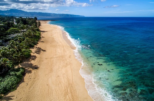 Pupukea House | 4 bedroom, 2.5 bath, Sleeps 9 in beds