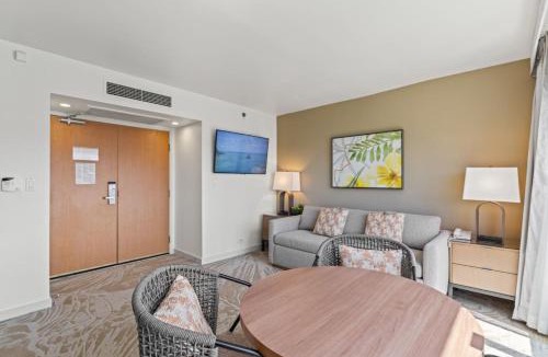 Ala Moana Apartment | Ala Moana Hotel 1626 one bedroom w King bed