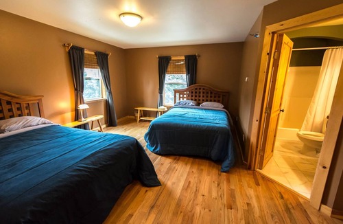 Funny River Cabin | Alaska Legends Kenai River Lodge ~ Weddings. Family Reunions. Corporate Retreats