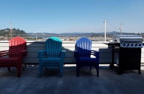 Bayshore House | Beach Escape - Waldport