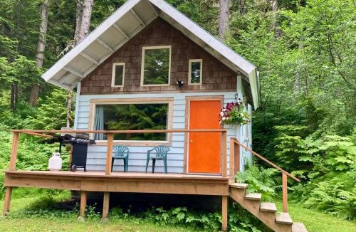 Haines Cabin | Beach Roadhouse