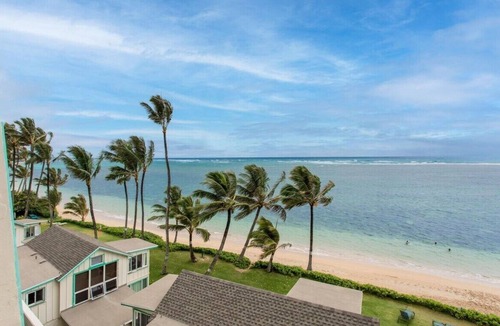 Punaluu Condo | Beachfront Condo with Amazing View