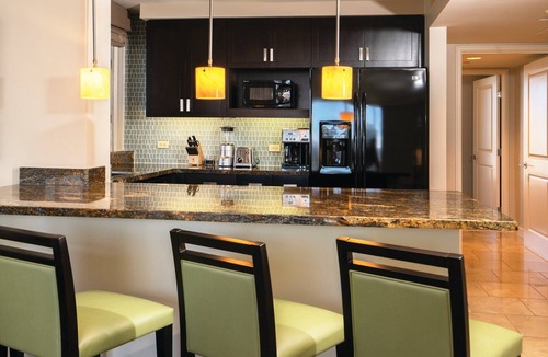 McCully - Moiliili Resort | Beautiful 1BR Condo near Waikiki Beach