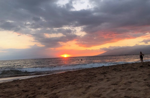 Kahului House | Beautiful Maui Vacation Camper with tons of free ad ons
