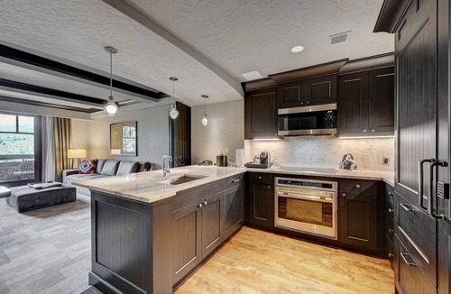 Avon Resort | Beaver Creek Luxury 2BR, 2Bath ski-in & ski-out suite inside the Ritz-Carlton