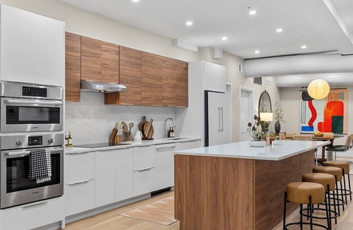 East Cambridge Condo | Best Loft in Boston - Rowes Wharf + FREE Parking