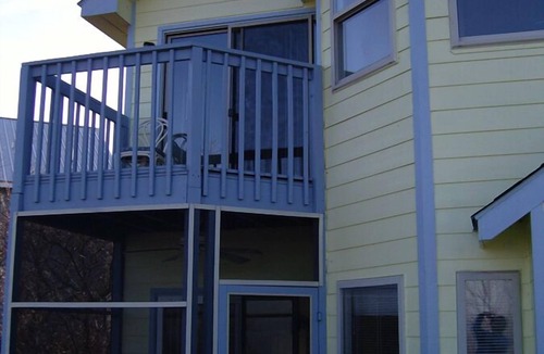 Chalet Village Cabin | BEST MTN VIEWS ! POOL HOT TUB SAUNA GRANITE CABINETS! GAS GRILL WIFI VIDEO GAMES
