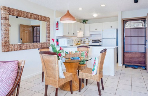 Nawiliwili Condo | BH 115 · Central and Bright 2 BR, 2 BA, Pool & Oceanview