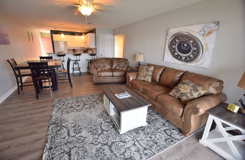 Osage Beach Condo | Bldg 10-Large DECK-2 Pools/Sandy Beach Area - Main Channel view Boat slip avail.