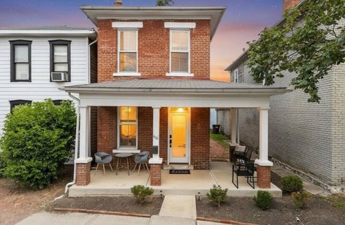 Italian Village House | Boutique Italian Village | OSU | 4BR | + 2 parking