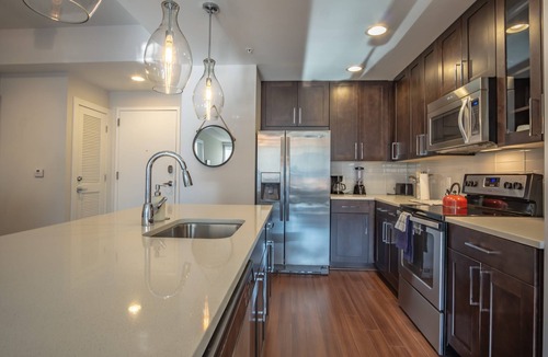 Lenox Apartment | Buckhead Fully Furnished Apartment by RedAwning