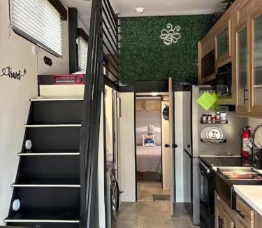 Canyon Lake Ski Chalet | Bumblebee - Luxury Destination Trailer