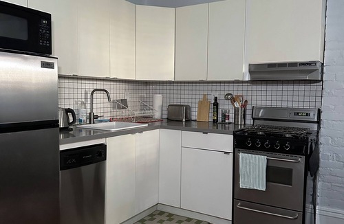 Carroll Gardens Apartment | Charming modern garden apartment